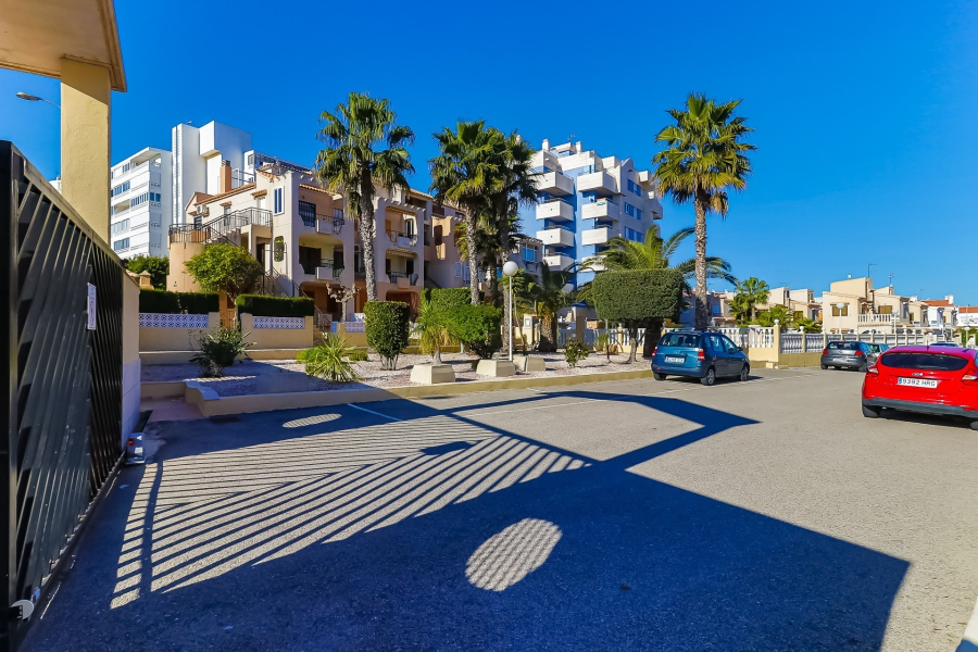Pārdošana pēc lietošanas - Rindu māja - Torrevieja  - La Mata