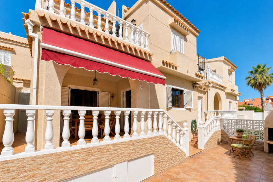 Pārdošana pēc lietošanas - Rindu māja - Torrevieja  - La Mata