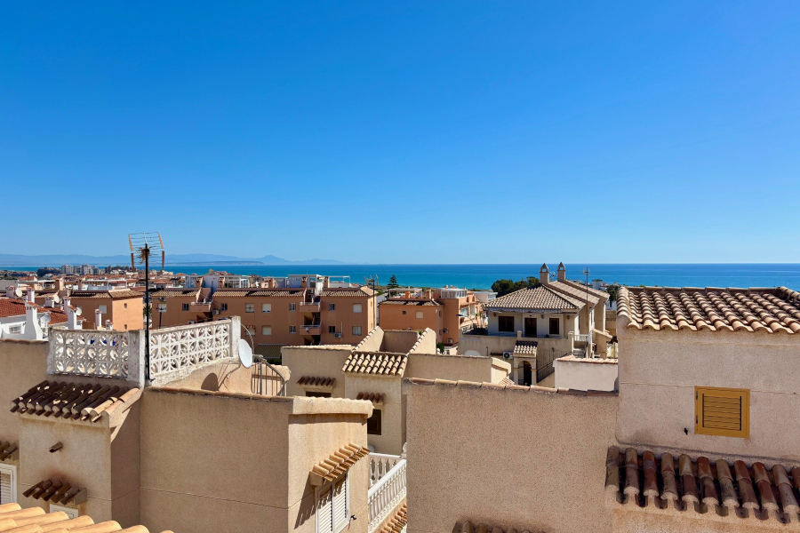 Pārdošana pēc lietošanas - Rindu māja - Torrevieja  - La Mata