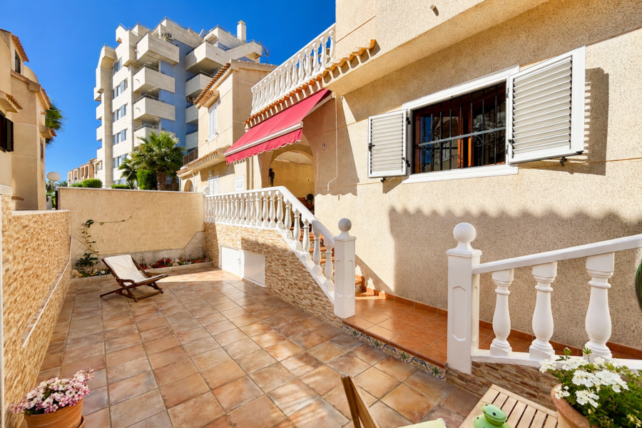 Pārdošana pēc lietošanas - Rindu māja - Torrevieja  - La Mata