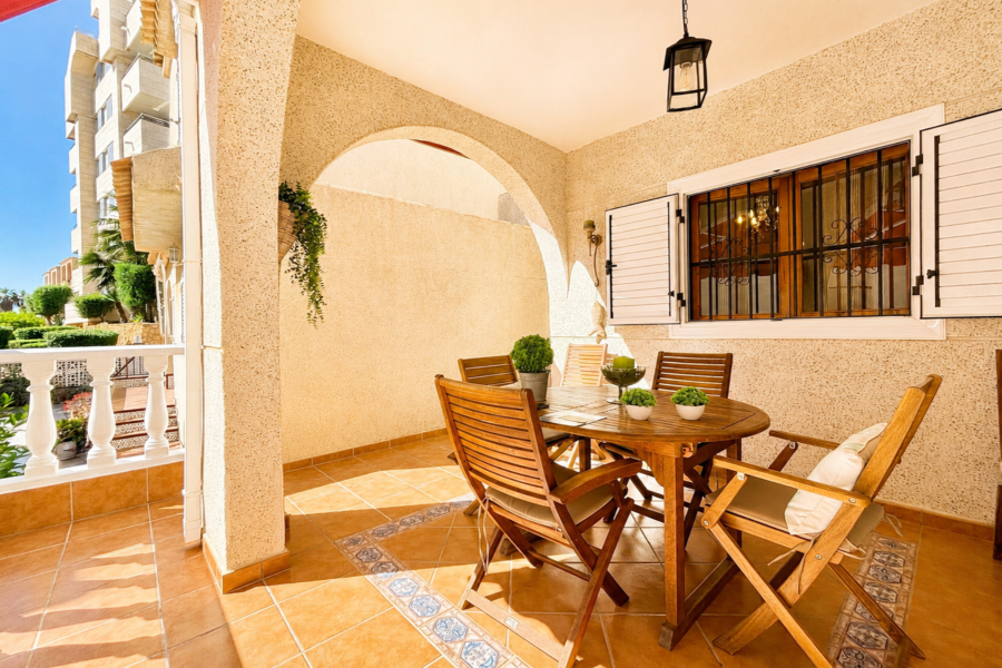 Resale - Duplex / Adosado - Torrevieja  - La Mata