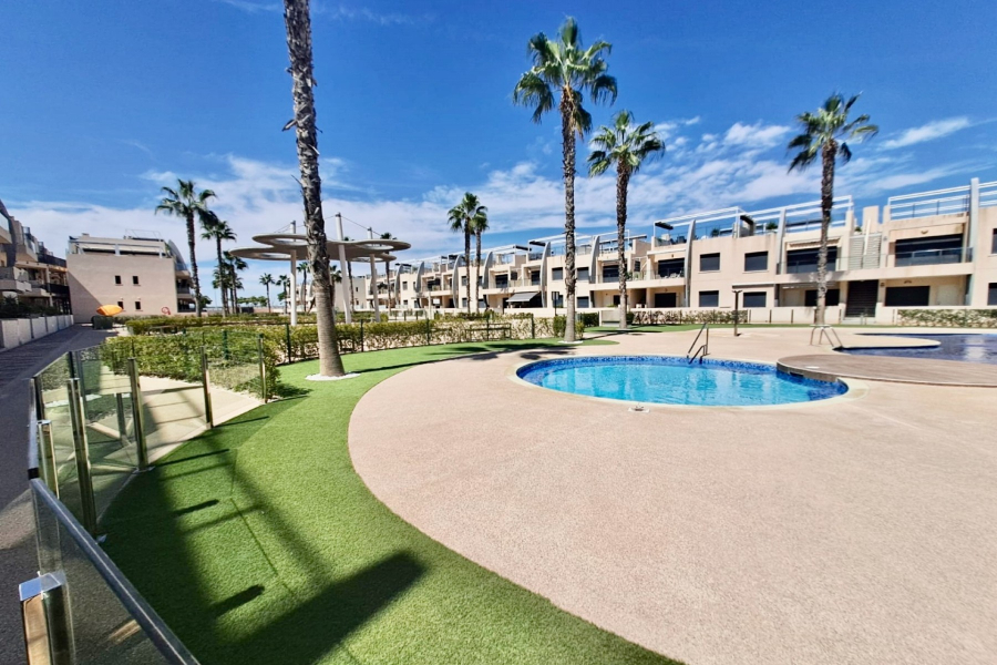 Resale - Lägenhet / Bungalow  - Pilar de la Horadada - Mil Palmeras