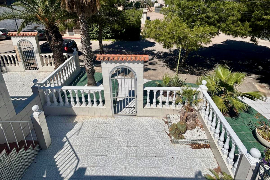 Resale - Apartment/Bungalow - Torrevieja  - Torreta Florida