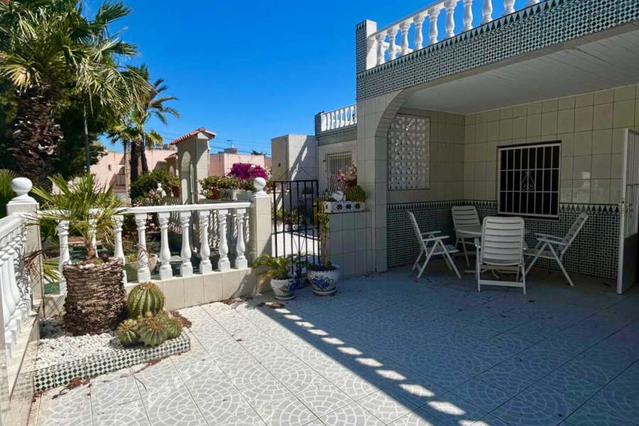 Resale - Apartment/Bungalow - Torrevieja  - Torreta Florida