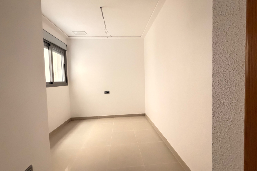 Resale - Apartamento/Bungalow - Torrevieja  - La Mata