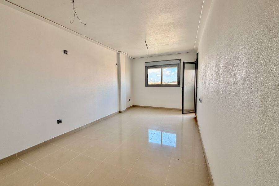 Resale - Apartamento/Bungalow - Torrevieja  - La Mata
