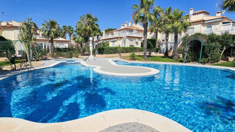 Lägenhet / Bungalow  - Resale - Torrevieja  - Los Altos