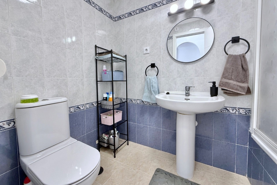 Resale - Apartamento/Bungalow - Torrevieja  - Aguas Nuevas