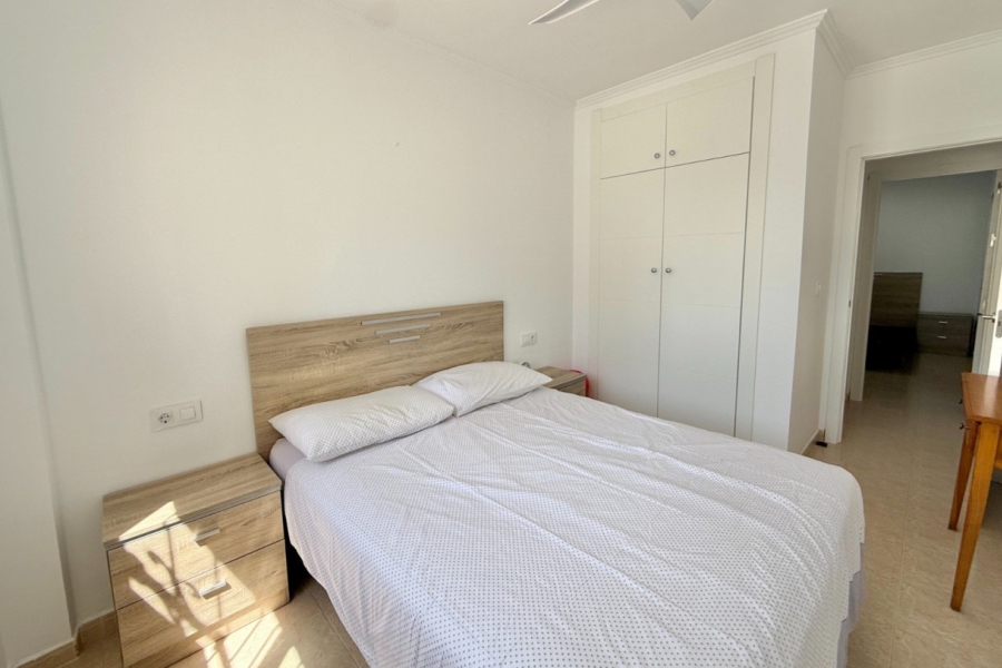 Resale - Apartamento/Bungalow - Torrevieja  - Aguas Nuevas