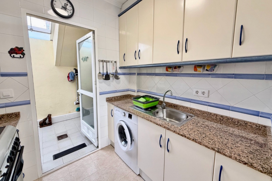 Resale - Apartamento/Bungalow - Torrevieja  - Aguas Nuevas