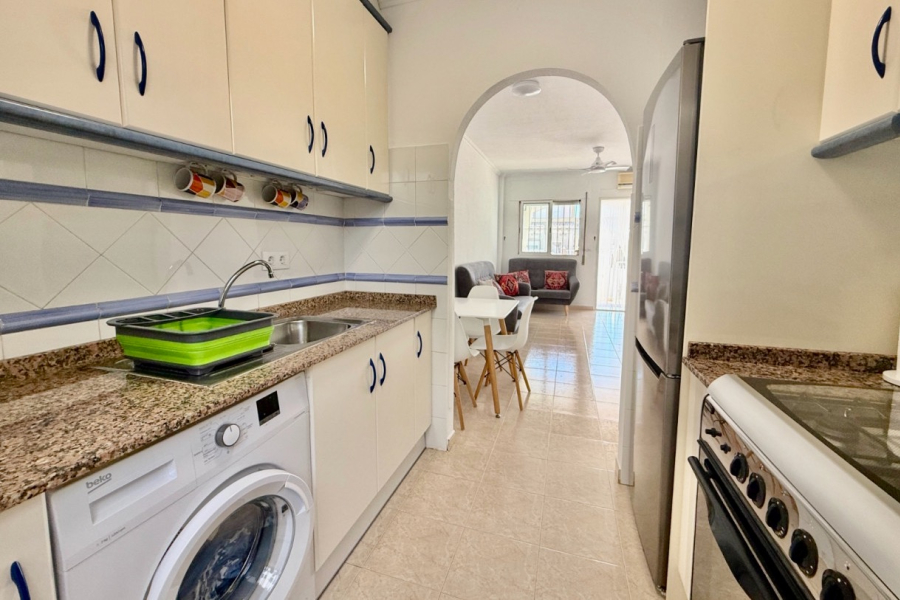 Resale - Apartamento/Bungalow - Torrevieja  - Aguas Nuevas