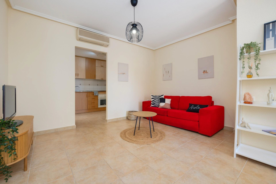 Resale - Lägenhet / Bungalow  - Torrevieja  - Aguas Nuevas