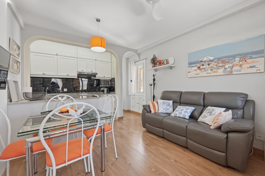 Pārdošana pēc lietošanas - Dzīvoklis/Bungalo - Torrevieja  - Torreblanca