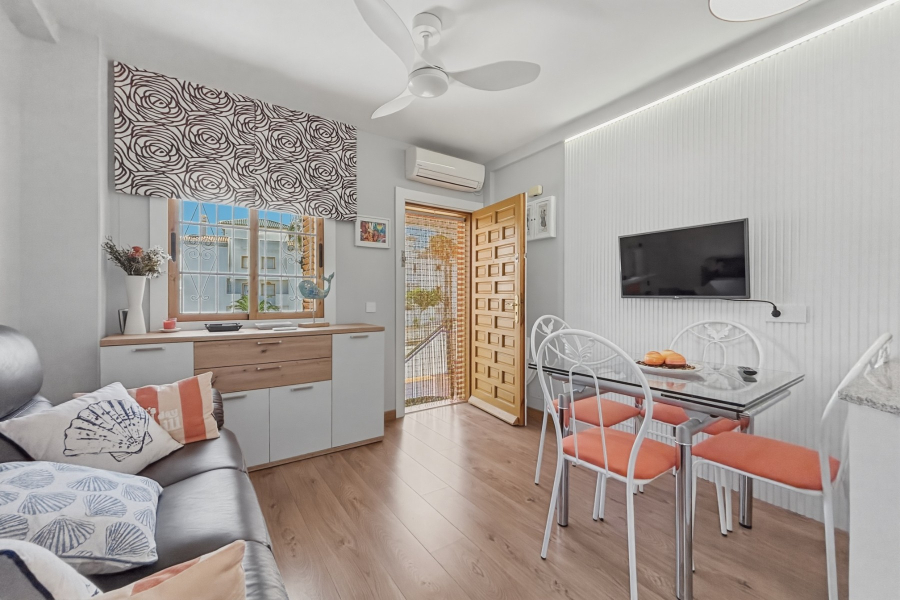 Pārdošana pēc lietošanas - Dzīvoklis/Bungalo - Torrevieja  - Torreblanca