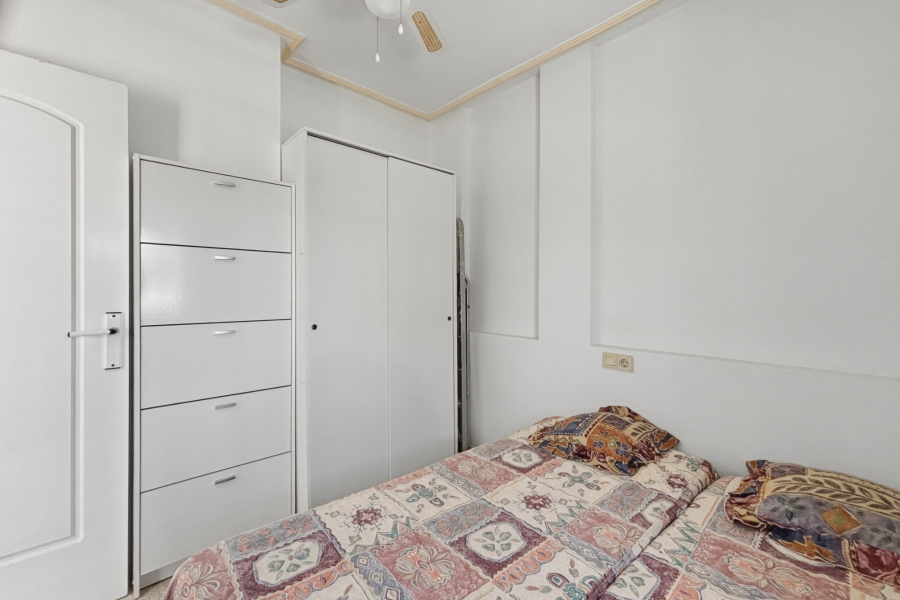 Resale - Apartment/Bungalow - Torrevieja  - Aguas Nuevas