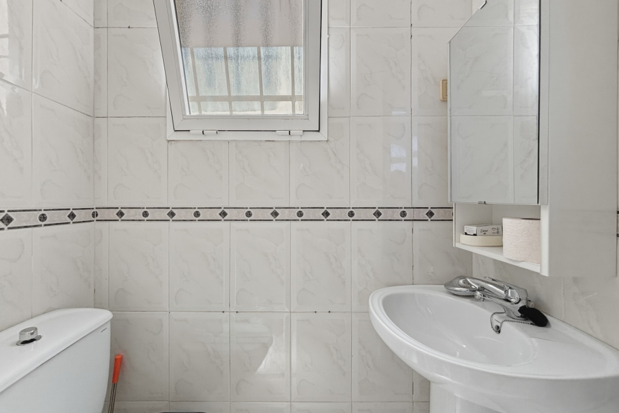 Resale - Apartment/Bungalow - Torrevieja  - Aguas Nuevas