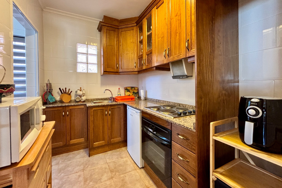 Resale - Villa / Semi detached - Guardamar del Segura - El Raso