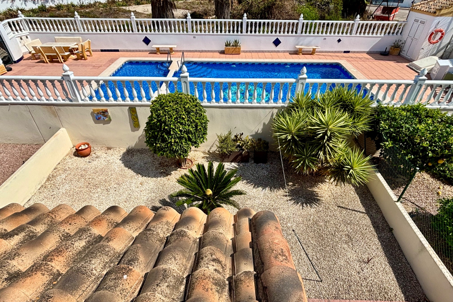 Resale - Villa / Semi detached - Guardamar del Segura - El Raso