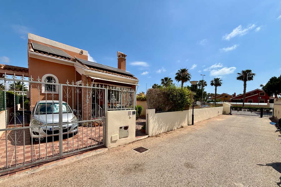 Resale - Villa - Guardamar del Segura - El Raso