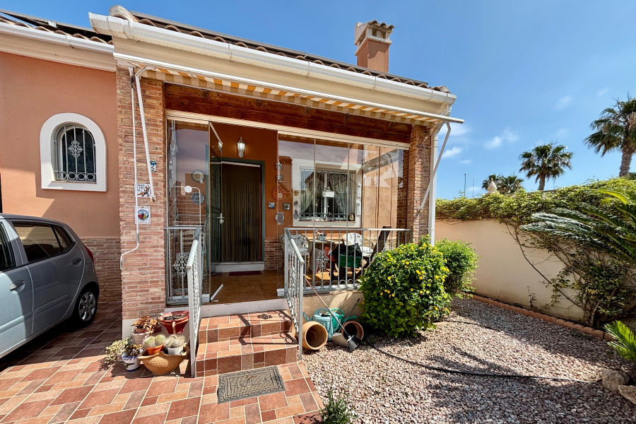 Resale - Villa - Guardamar del Segura - El Raso
