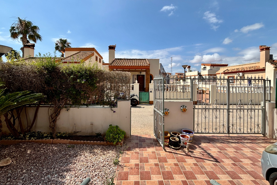 Resale - Villa - Guardamar del Segura - El Raso