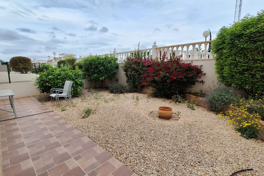 Resale - Villa - Guardamar del Segura - El Raso