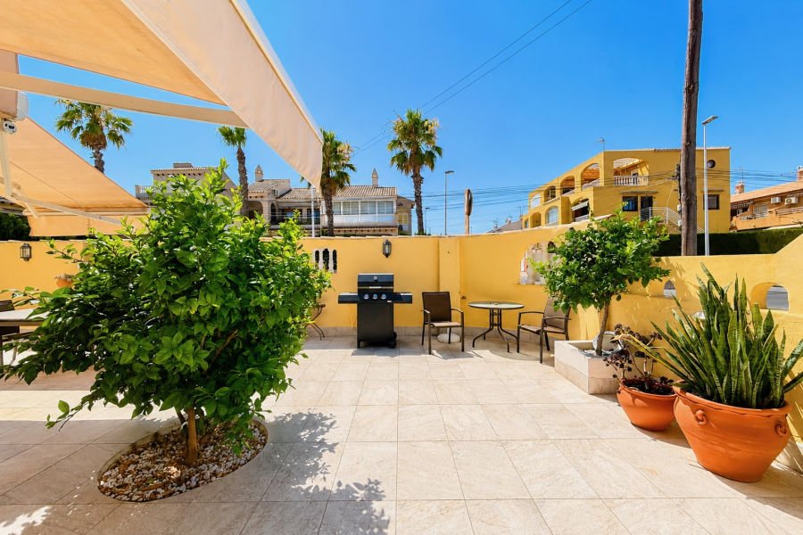 Resale - Apartamento/Bungalow - Torrevieja  - La Rosaleda - Los Frutales