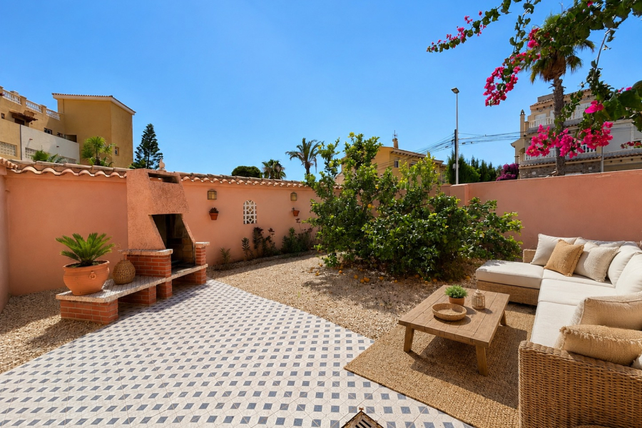 Resale - Apartamento/Bungalow - Torrevieja  - La Rosaleda - Los Frutales