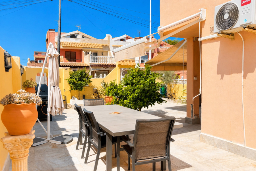 Resale - Apartamento/Bungalow - Torrevieja  - La Rosaleda - Los Frutales