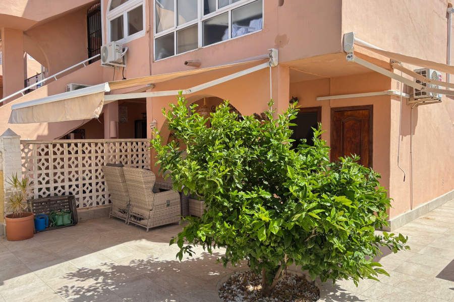 Resale - Apartamento/Bungalow - Torrevieja  - La Rosaleda - Los Frutales
