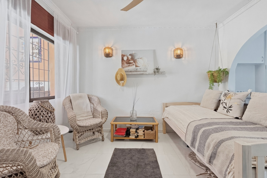 Resale - Apartamento/Bungalow - Torrevieja  - La Rosaleda - Los Frutales