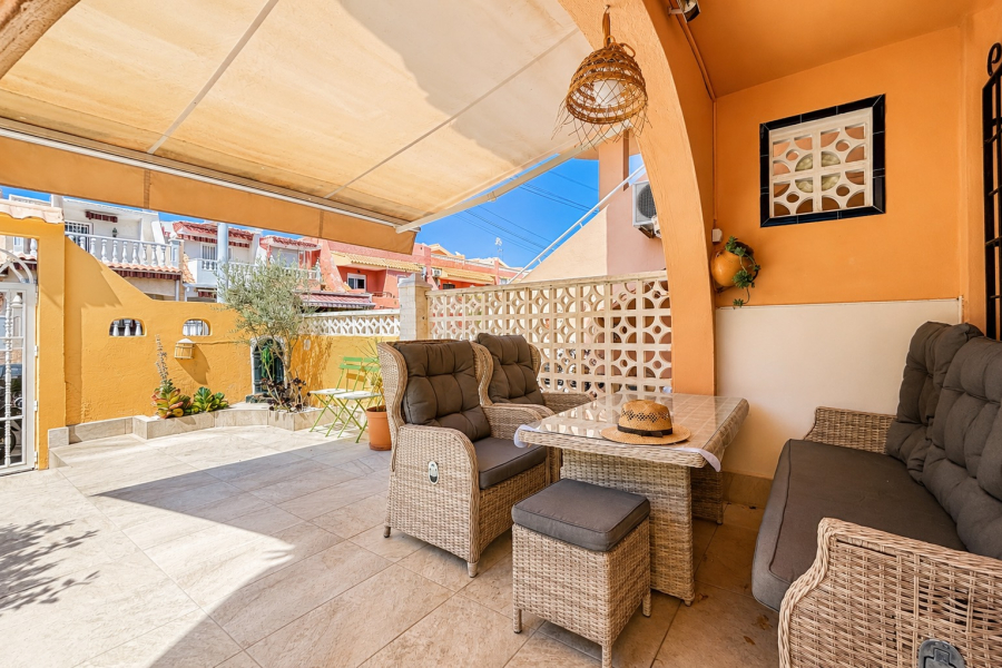 Resale - Apartamento/Bungalow - Torrevieja  - La Rosaleda - Los Frutales