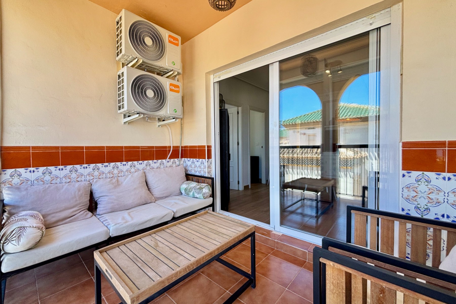 Resale - Lägenhet / Bungalow  - Torrevieja  - La Mata