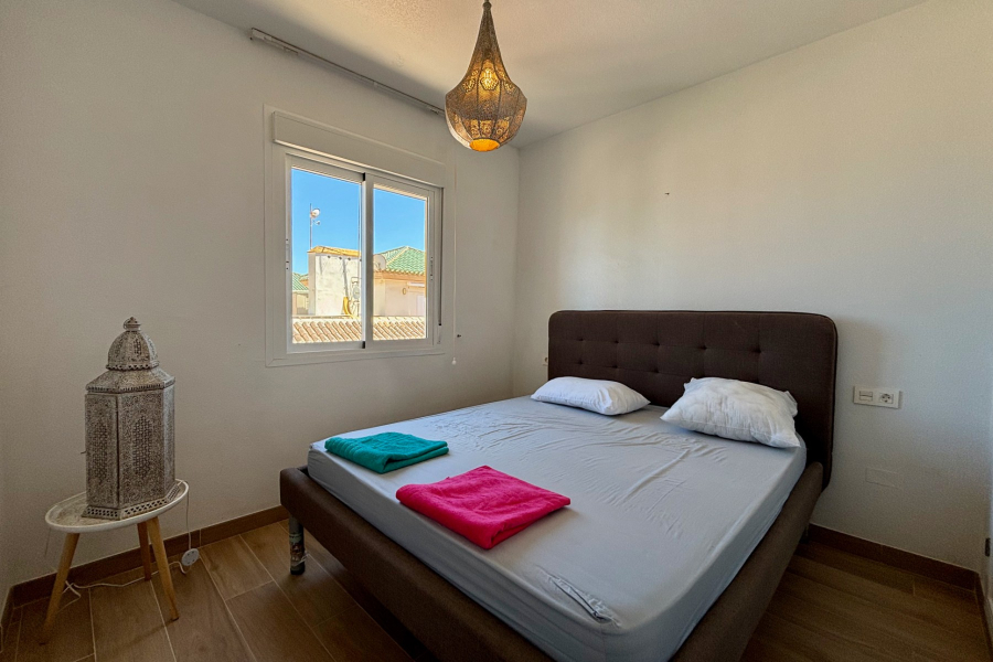 Resale - Lägenhet / Bungalow  - Torrevieja  - La Mata