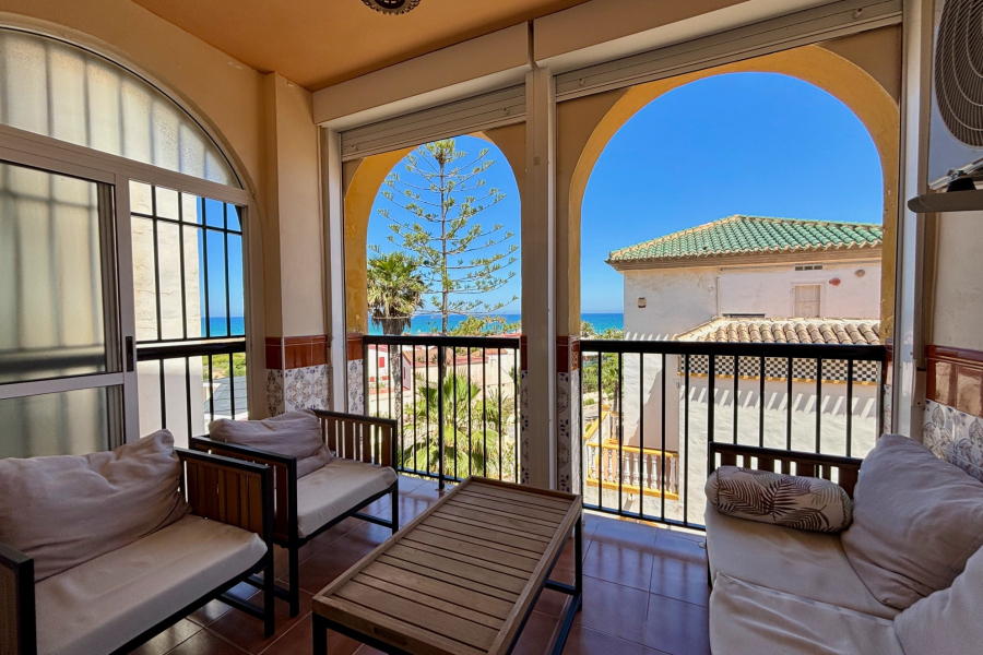 Resale - Lägenhet / Bungalow  - Torrevieja  - La Mata