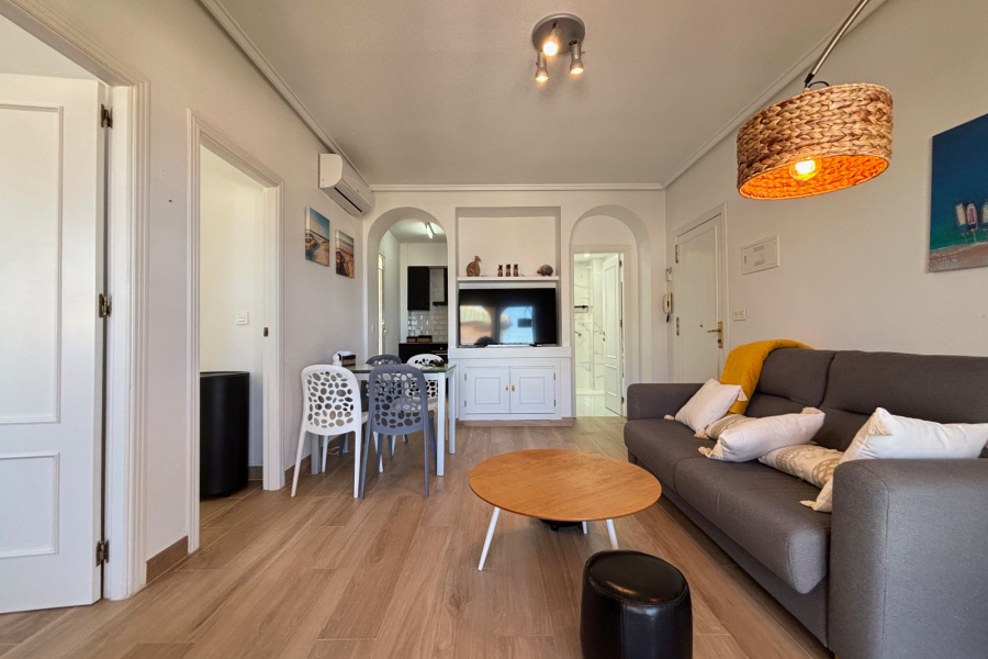 Resale - Lägenhet / Bungalow  - Torrevieja  - La Mata