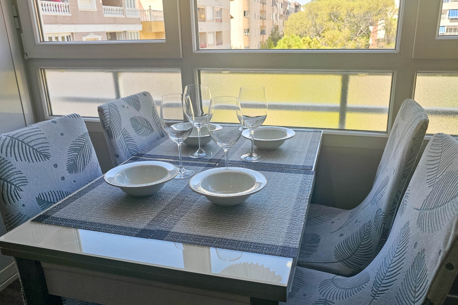 Pārdošana pēc lietošanas - Dzīvoklis/Bungalo - Torrevieja  - Playa del Cura