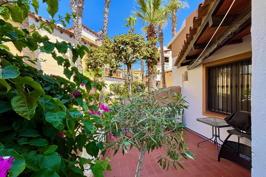 Resale - Apartment/Bungalow - Torrevieja  - Aldea del Mar