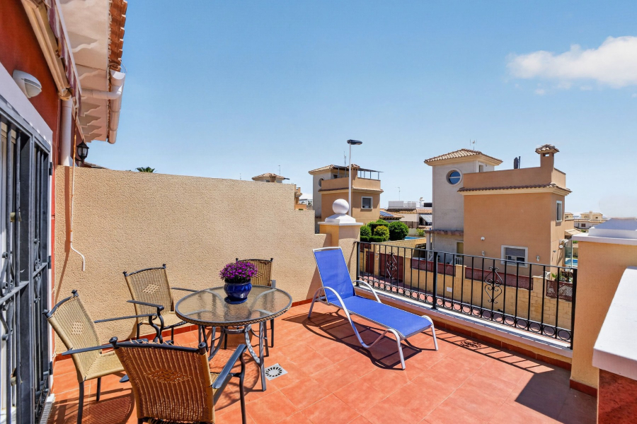 Z drugiej ręki - Szeregowiec - Torrevieja  - Aguas Nuevas