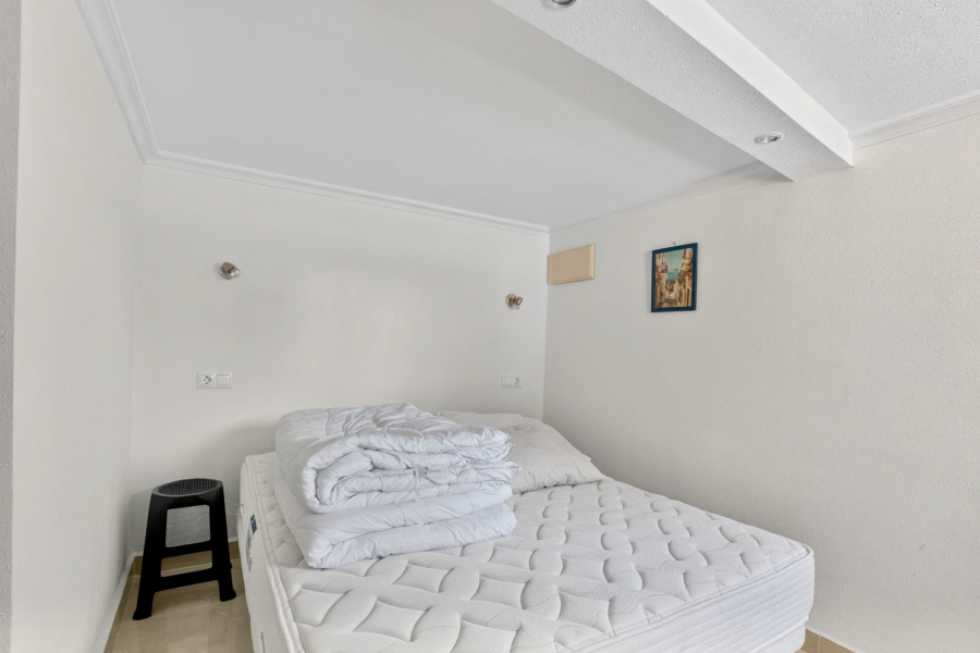 Z drugiej ręki - Szeregowiec - Torrevieja  - Aguas Nuevas