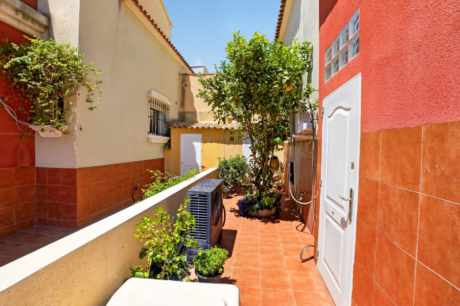 Z drugiej ręki - Szeregowiec - Torrevieja  - Aguas Nuevas