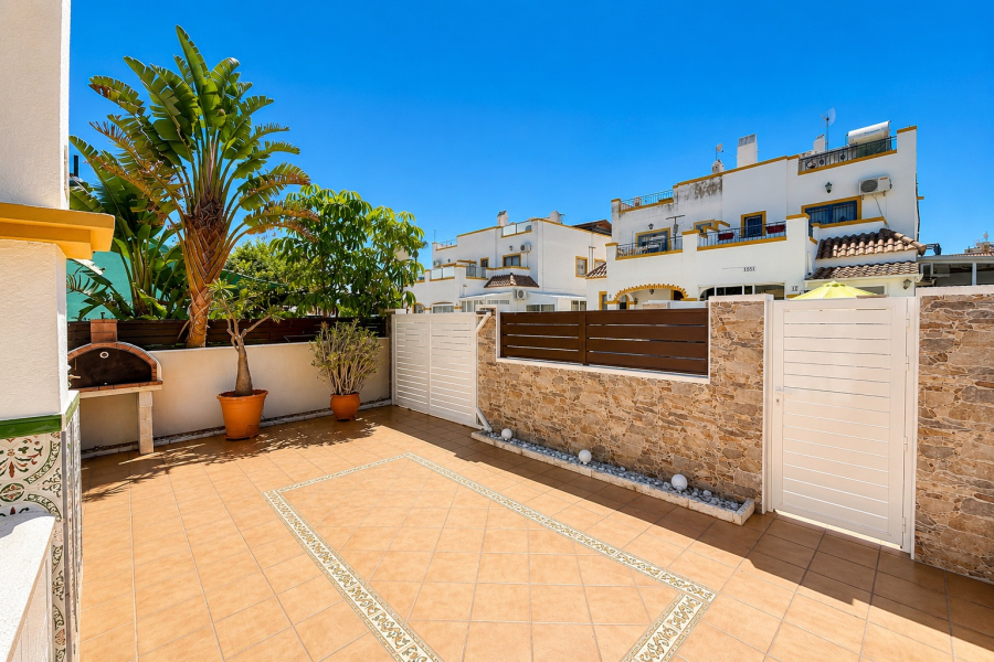 Resale - Radhus / Duplex - Torrevieja  - Jardín del Mar