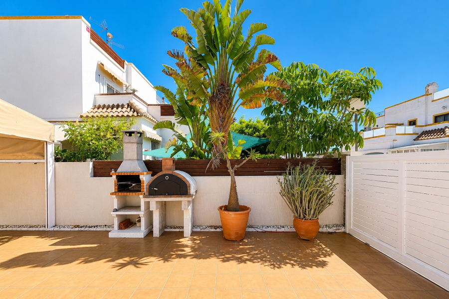 Resale - Radhus / Duplex - Torrevieja  - Jardín del Mar