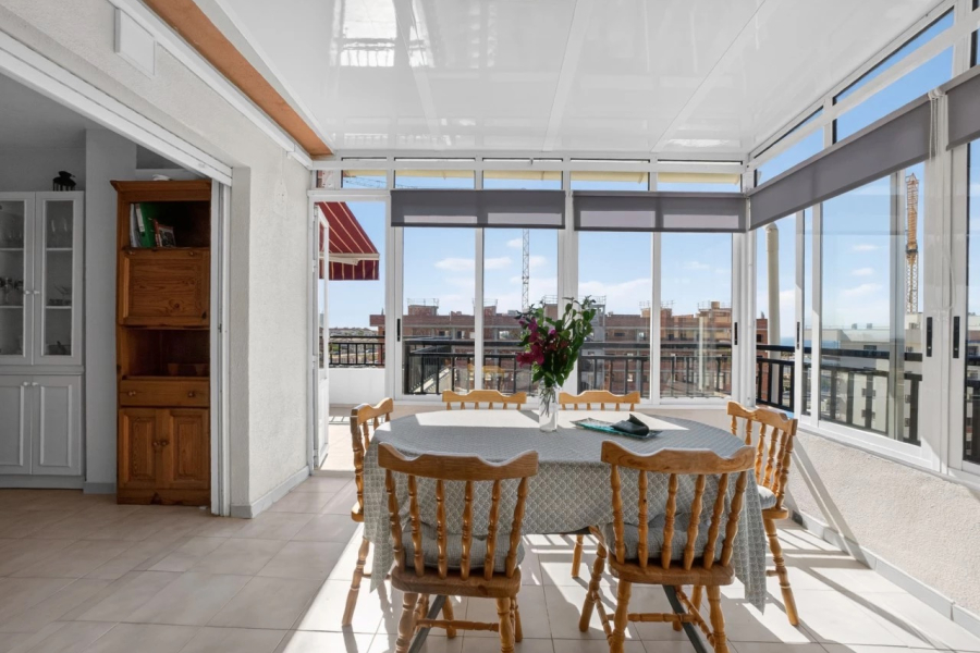 Resale - Lägenhet / Bungalow  - Torrevieja  - Aguas Nuevas
