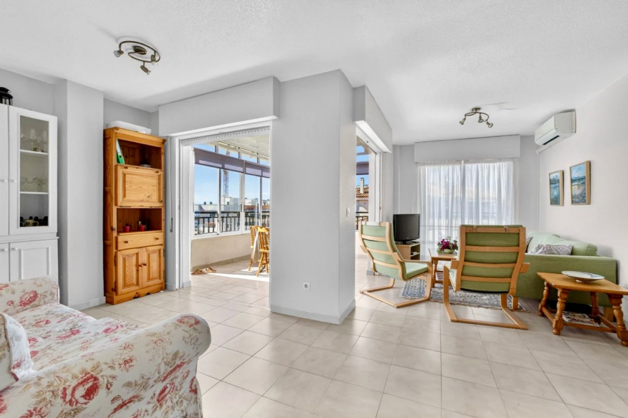 Resale - Lägenhet / Bungalow  - Torrevieja  - Aguas Nuevas