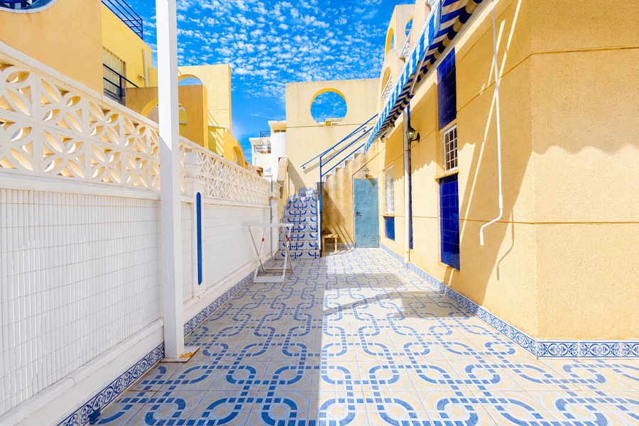 Resale - Lägenhet / Bungalow  - Torrevieja  - La Mata