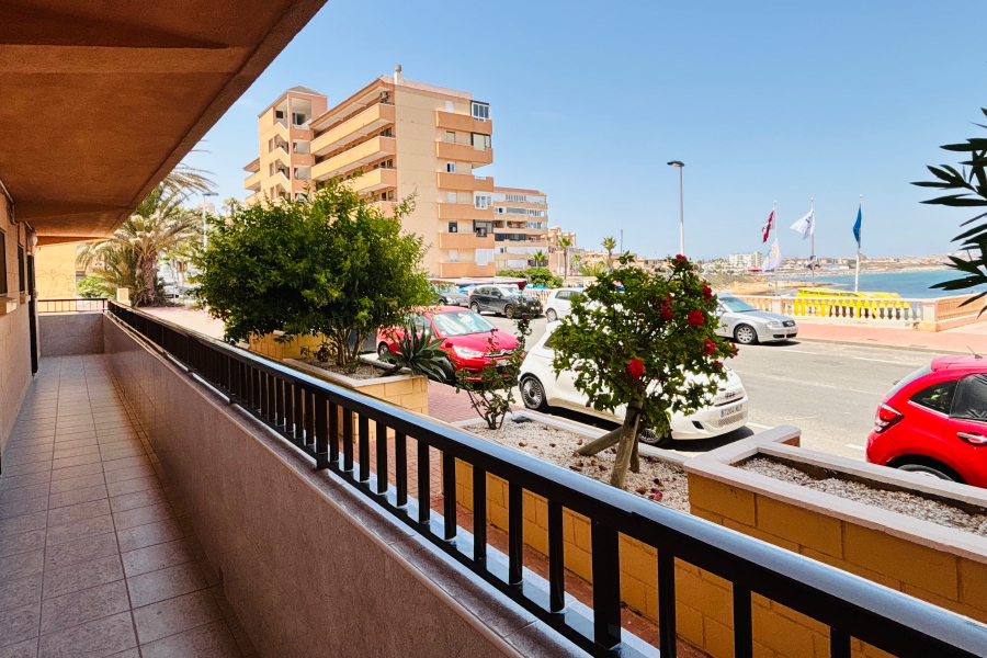 Вторичный рынок - Квартира/Бунгало - Torrevieja  - Cabo Cervera
