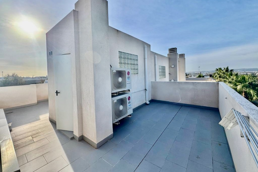 Resale - Radhus / Duplex - Torrevieja  - Aguas Nuevas