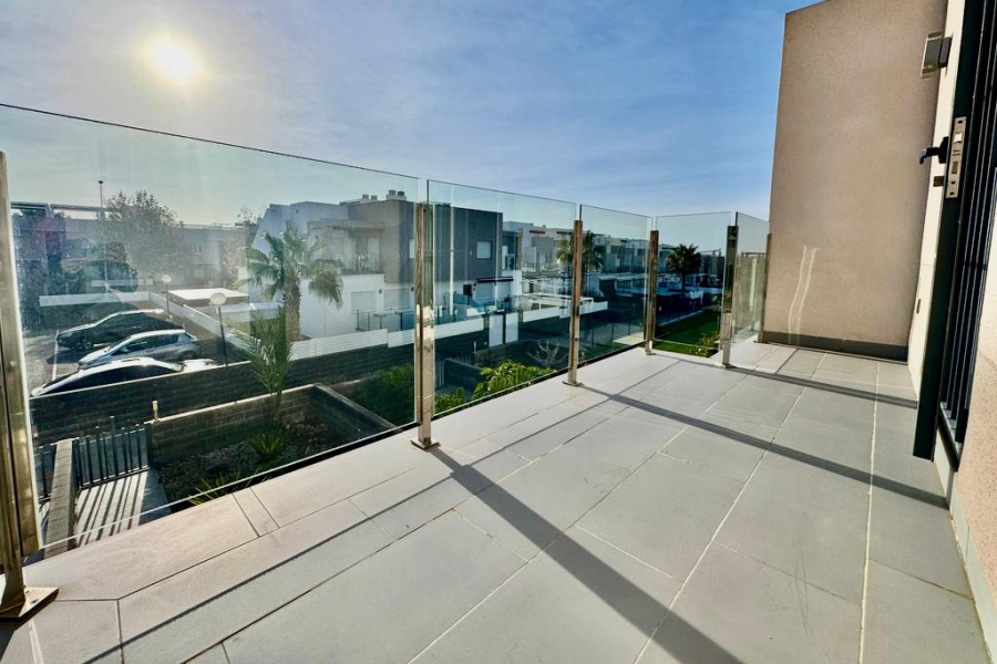 Resale - Radhus / Duplex - Torrevieja  - Aguas Nuevas