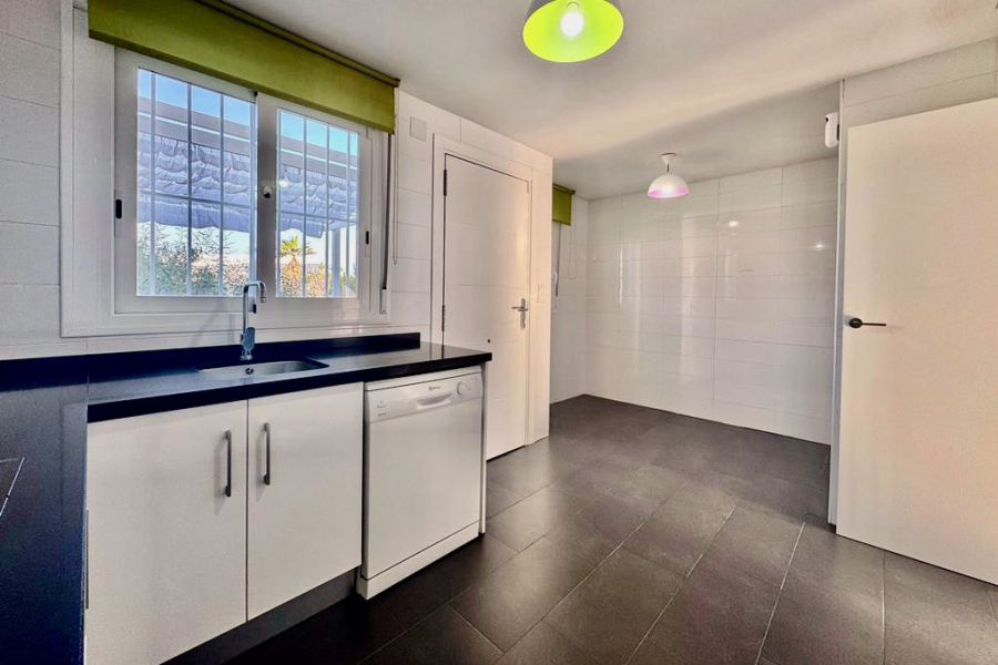 Resale - Radhus / Duplex - Torrevieja  - Aguas Nuevas